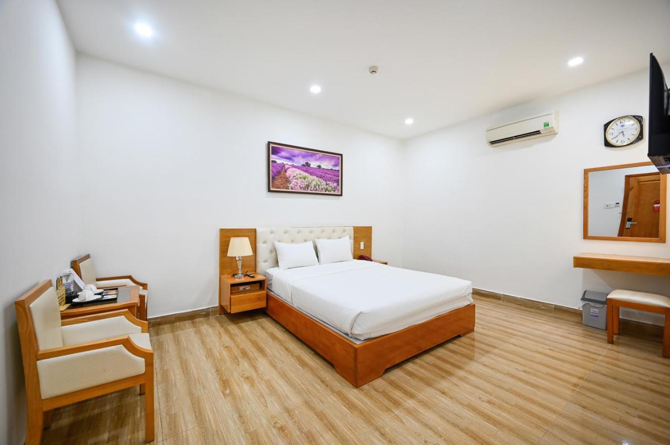 Vivian Airport Hotel Saigon Ho Chi Minh-stad Buitenkant foto
