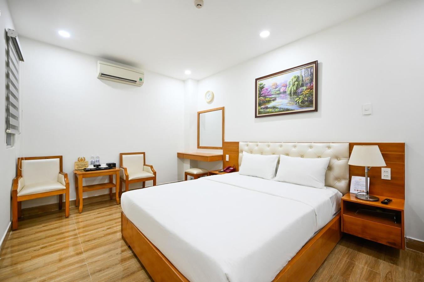 Vivian Airport Hotel Saigon Ho Chi Minh-stad Buitenkant foto
